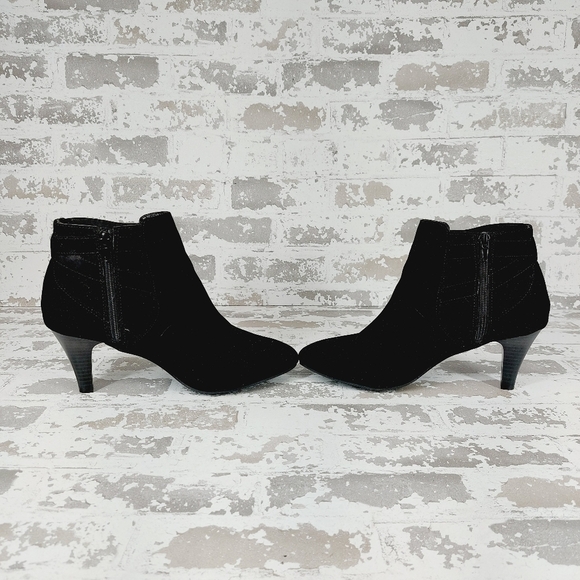 Karen Scott Majar Black Fabric Heeled Ankle Boot Booties T219 - Picture 5 of 9